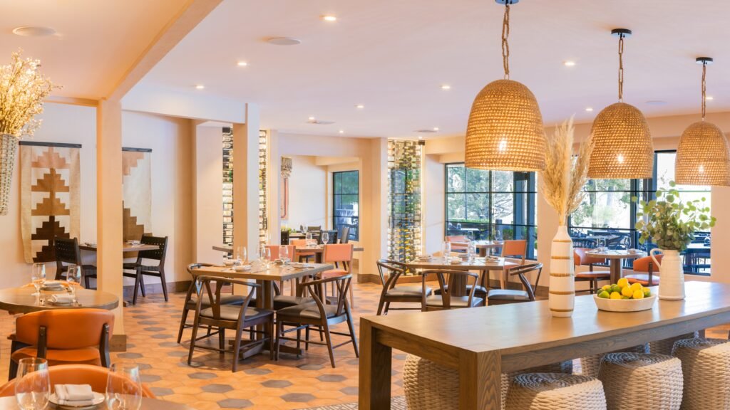 Lucida Restaurant + Bar