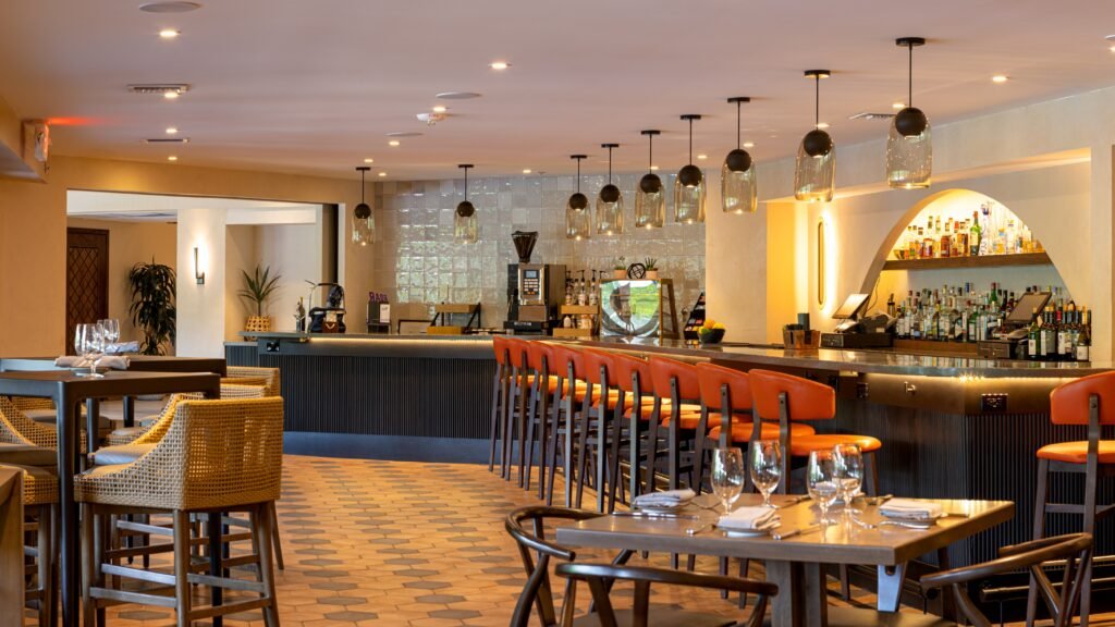 Lucida Restaurant + Bar